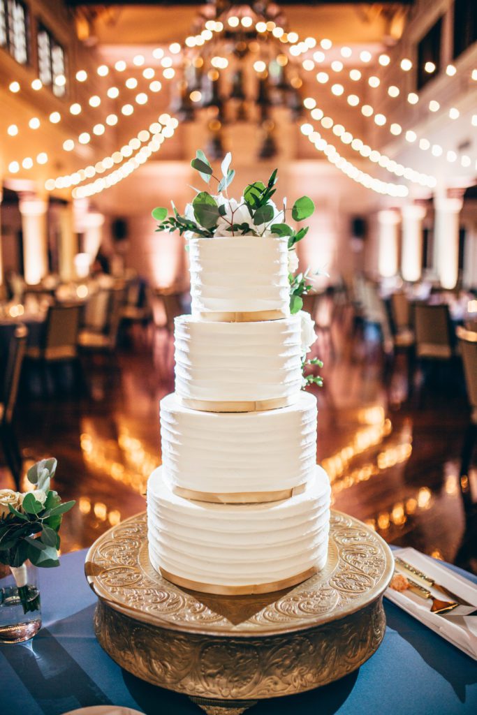Wedding Cake Lighting